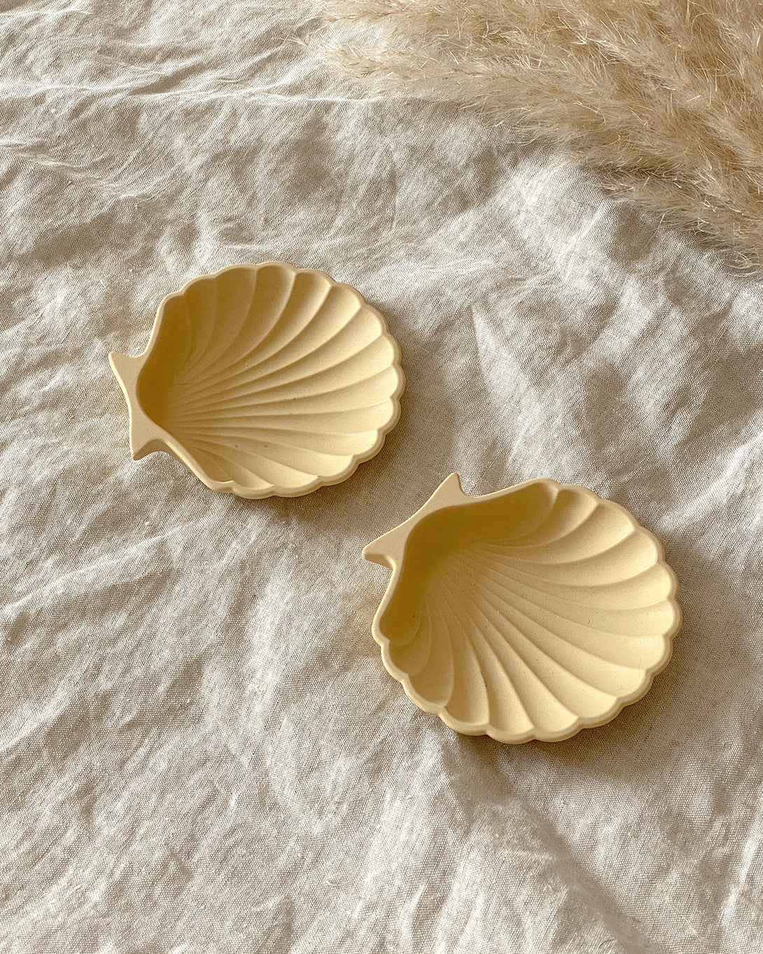 Shell-shape jewelry dish-Moi & Ko